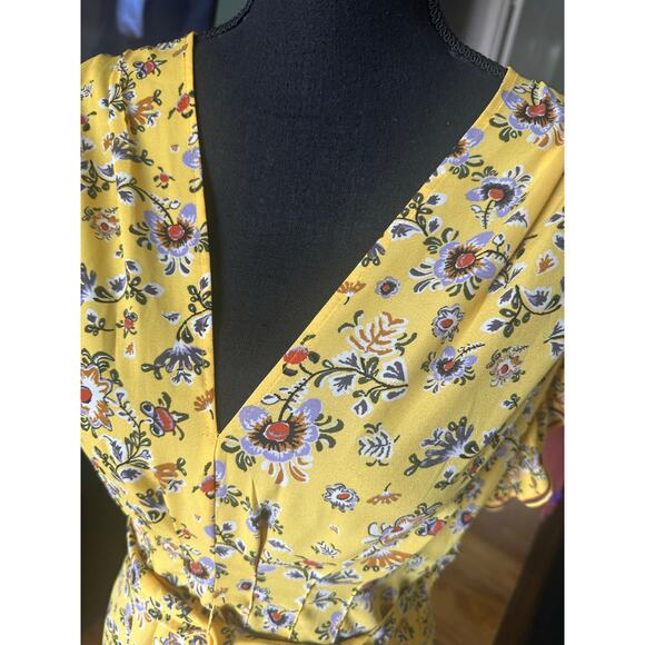 Max Studio Yellow Floral Blouse - Tie Waist - Bright Summer Print - Picture 3 of 7
